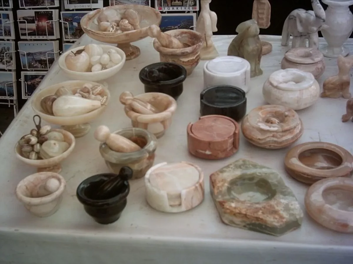 Handmade onyx souvenirs on the Cappadocia Green Tour