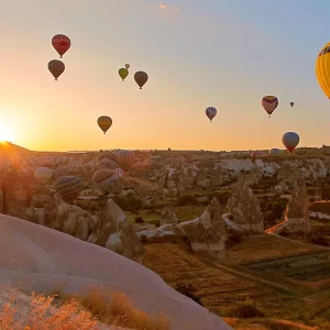Deluxe hot air balloon flight in Cappadocia with longer sunrise ride