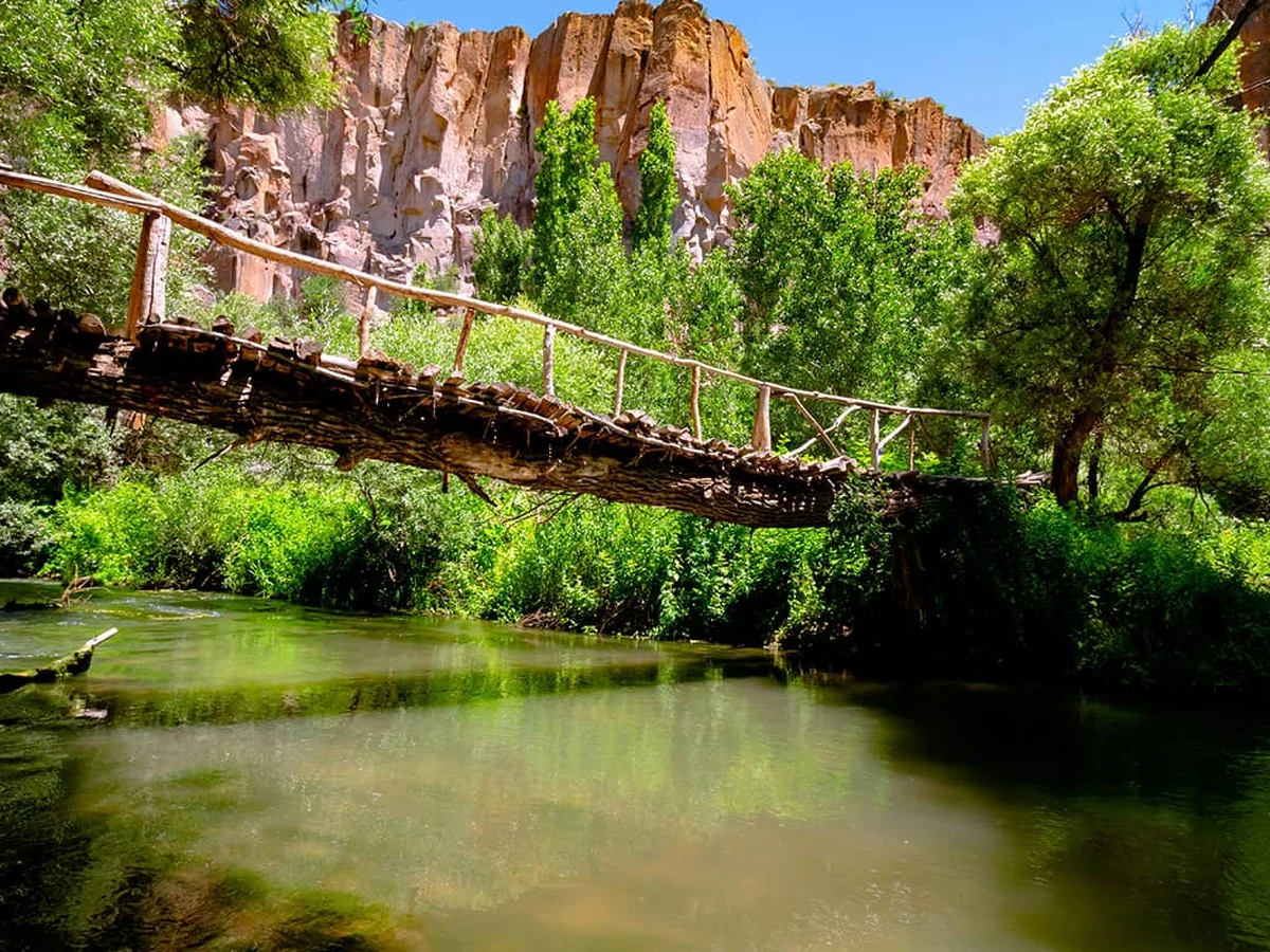 Wooden bridge over the Melendiz River in Ihlara Valley during a private Cappadocia walking tour